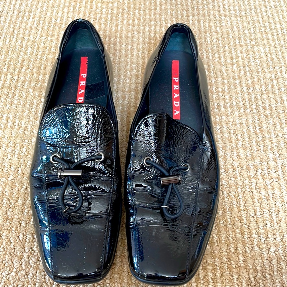 Vintage Prada blk patent slipon with toggle rubber sole shoe size 37.5  pretty!